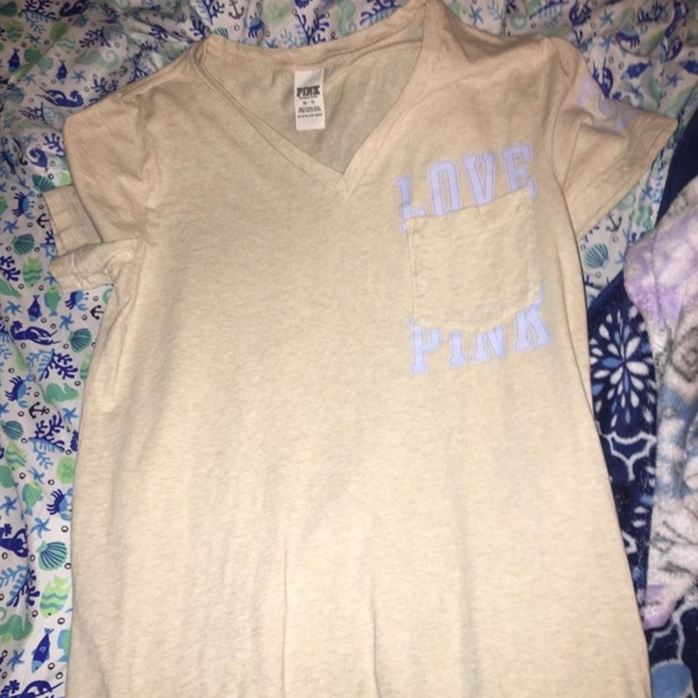pink shirt